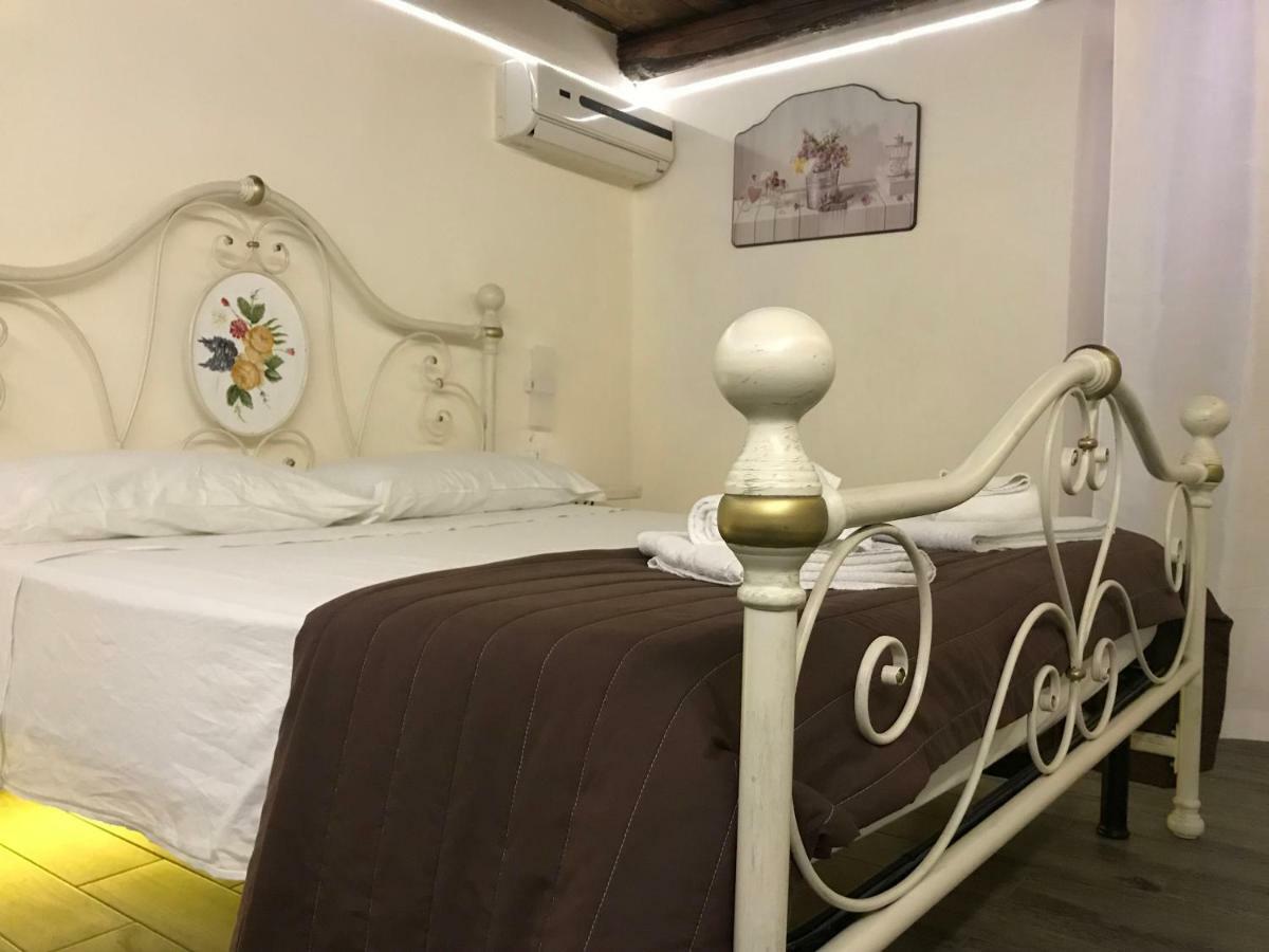 A Casa Di Alessandro Appartment'S Tropea Exterior foto
